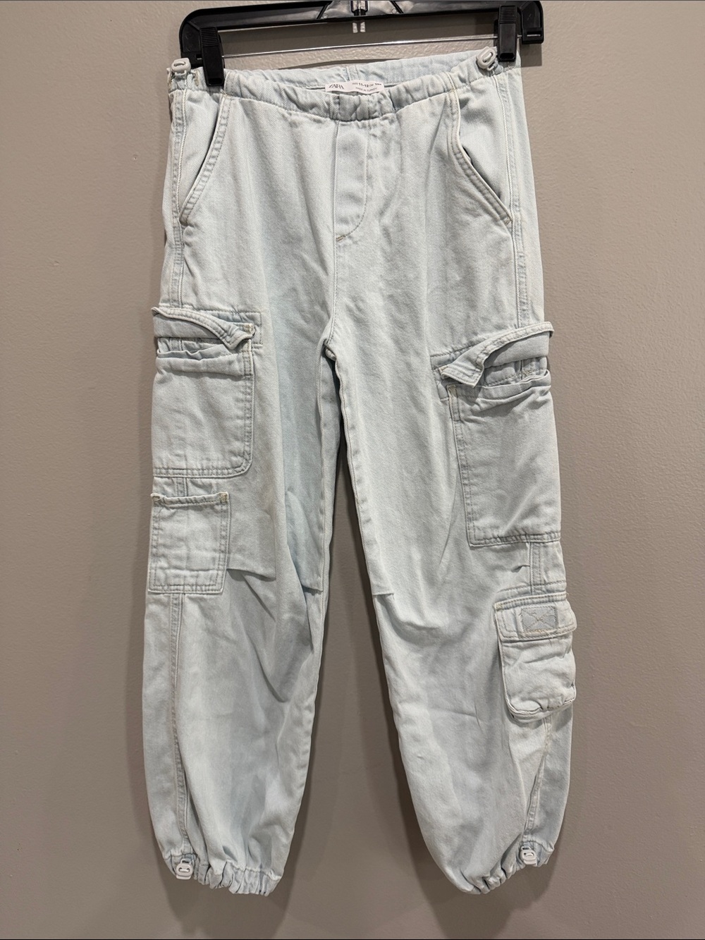 Zara Kids Light Gray Cargo Jogger Pants size 11-12 years